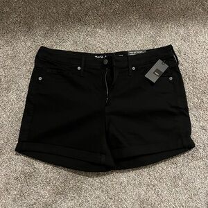 NWT black Jean shorts